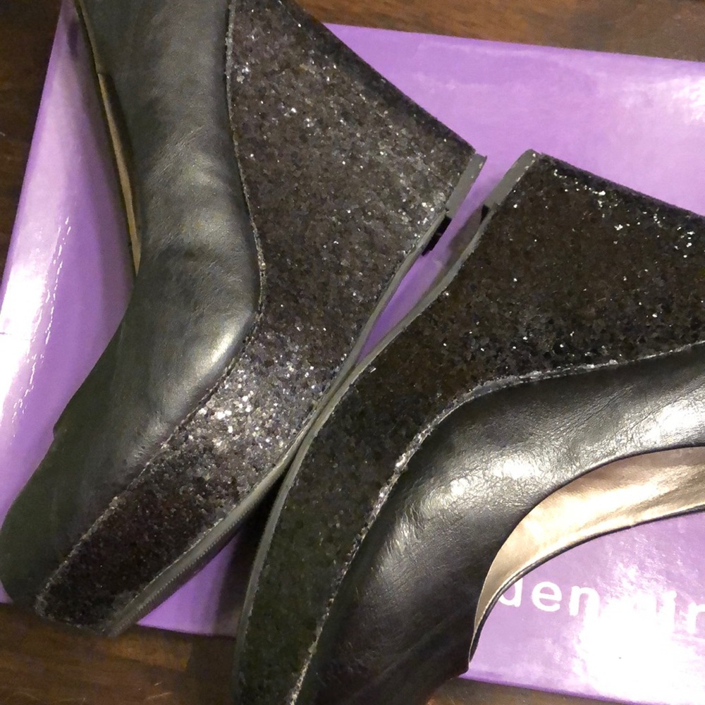 Shoes - Picture 2 of 2